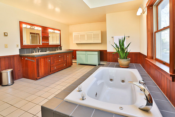 Residential Real Estate 05